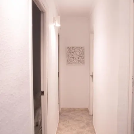 Centro Y Playa Апартаменти